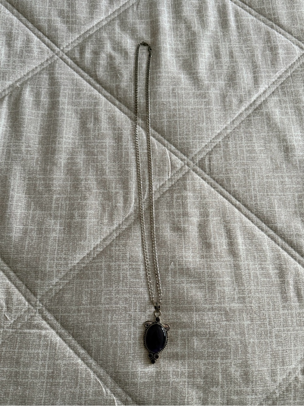 Vintage-Style Purple Stone Pendant Necklace